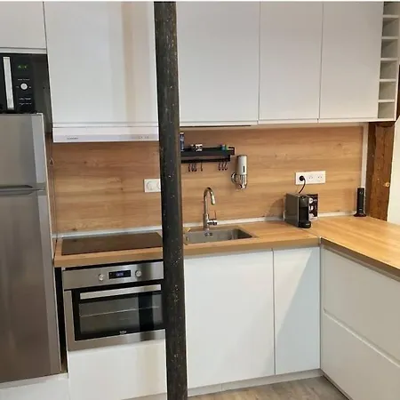 On Rue Morvan Apartman